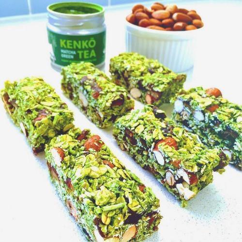 Vegan Raw Matcha Muesli Almond Bars