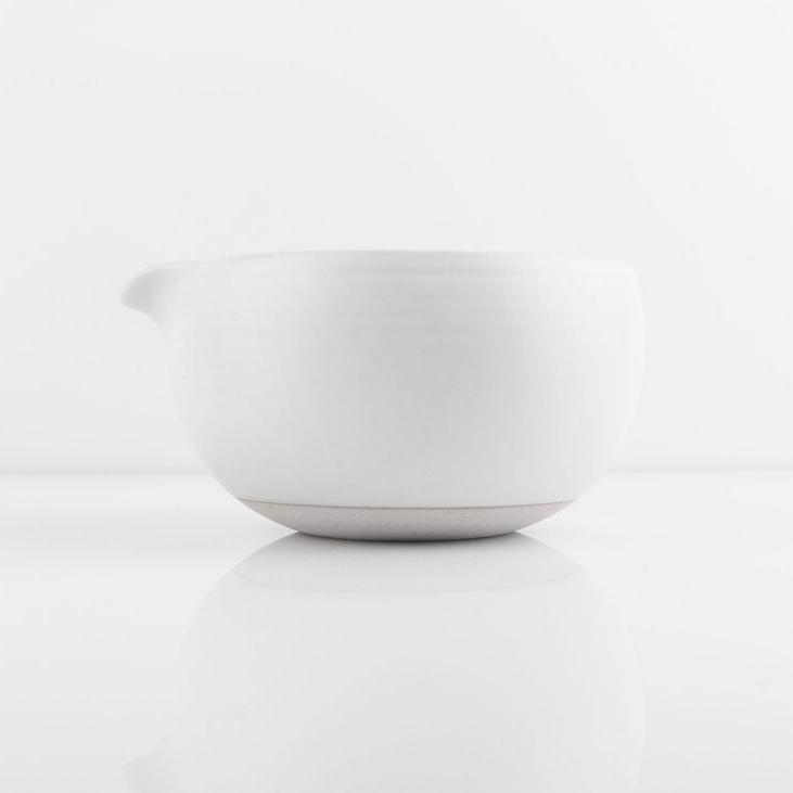 Matcha Bowl with Spout